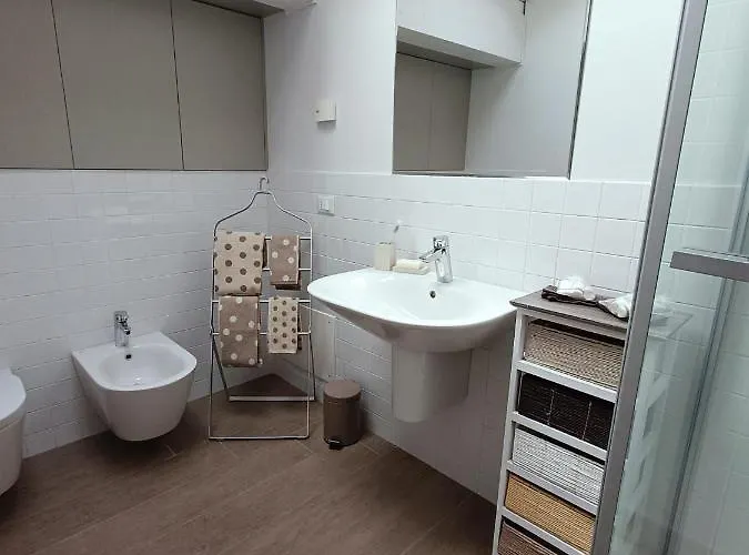 Piazza San Secondo Incantevole Wifi Apartman *